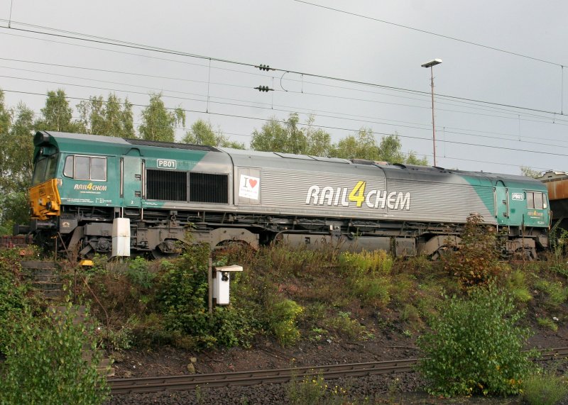 Pause in Gelsenkirchen-Bismarck: Class 66 PB01 der Rail4Chem. 03.10.2008
