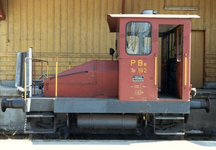 PBr = Le Pont - Brassus 1435 mm .. Tm 2/2  102 im Bahnhofsareal von Le Pont im Mai 1990