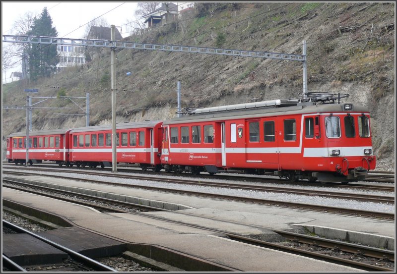 Pendelzug der AB mit BDe 4/4 46  Waldstatt  in Herisau. (17.04.2008)