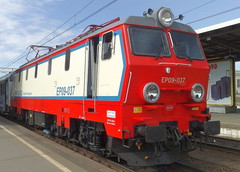 PKP EP 09-037,Zuglok EC 41,Berlin-Warszawa-Express in Poznan(Hauptbahnhof)am 5.7.08