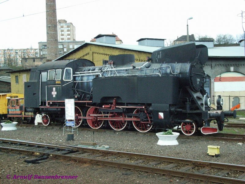 PKP TKt48-29 1´D´1 Museumstenderdampflok

06.04.2007 Szczecin-Glowny (Stettin-HBf)