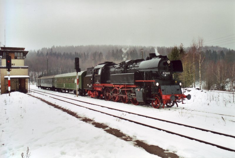 Plandampfzug mit651049 in Oberhof