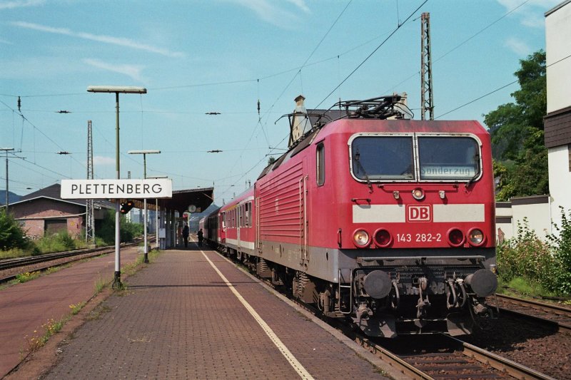 Plettenberg 11.08.2007 Ruhr-Sieg-Bahn (143 282-2)