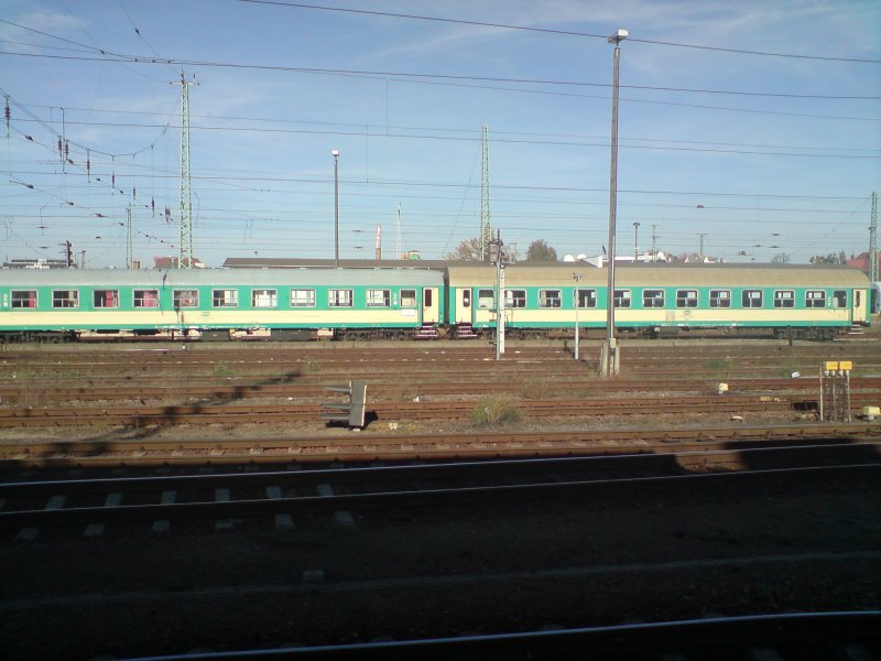 Polnische Regionalbahn wartet auf ihren Einsatz nach Zagan.
Cottbus 20.10.2008