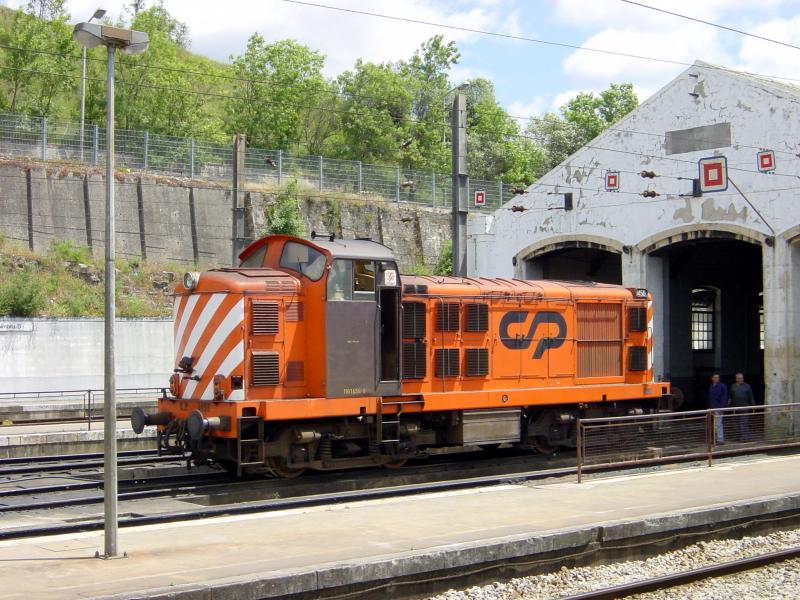 Portugal/Dieselloks/BR 1100
BR 1100 in Coimbra-B, Mai 2003