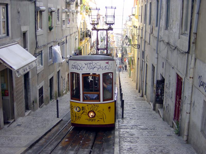 Portugal/Lissabon/Bergbahnen
Bergbahn, Mai 2003