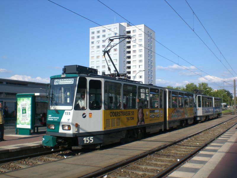 Potsdam: Straenbahnlinie 99 nach Babelsberg Fontanestrae an der Haltestelle Am Stern Johannes-Kepler-Platz.