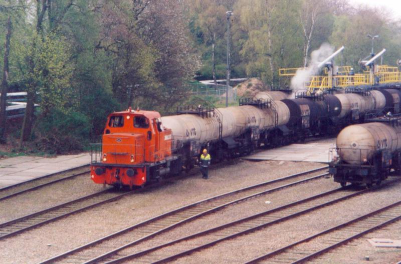 Privatlok 4 der DSM rangiert in Stein april 2001