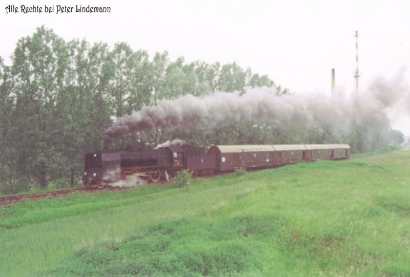 Pt47-112 an einem der vielen trben Tage in Wolsztyn auf dem weg nach Posen. Mai 2002