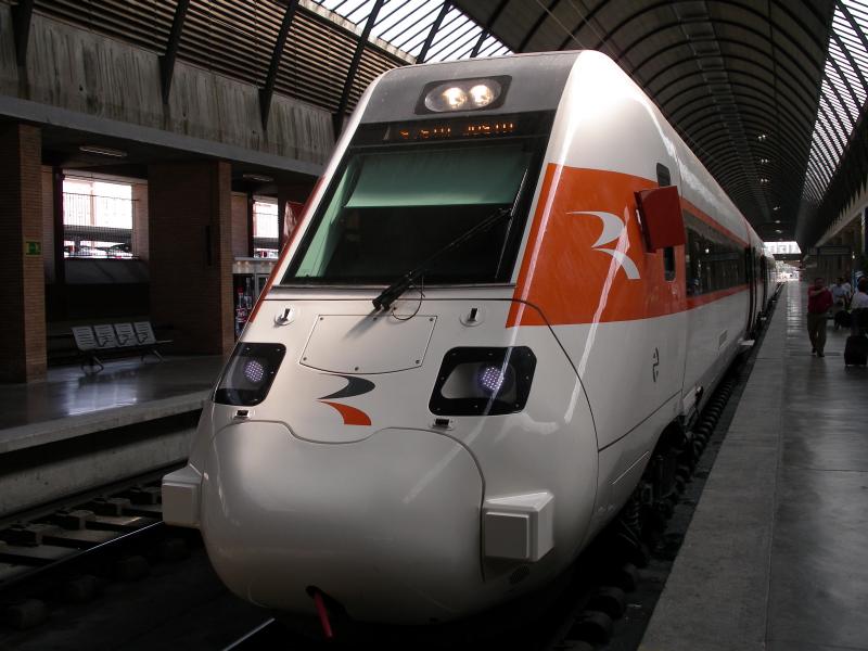 R-589 in Sevilla Santa Justa
11.07.2005