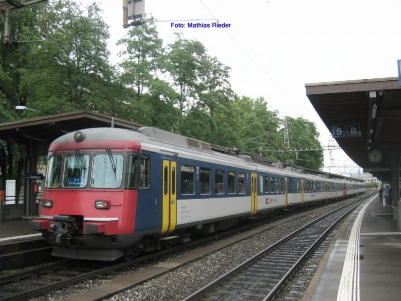 RABDe 510 011, und 007 unterwegs zum Zrich Airport als S 16 in Zrich Oerlikon am 21.06.07