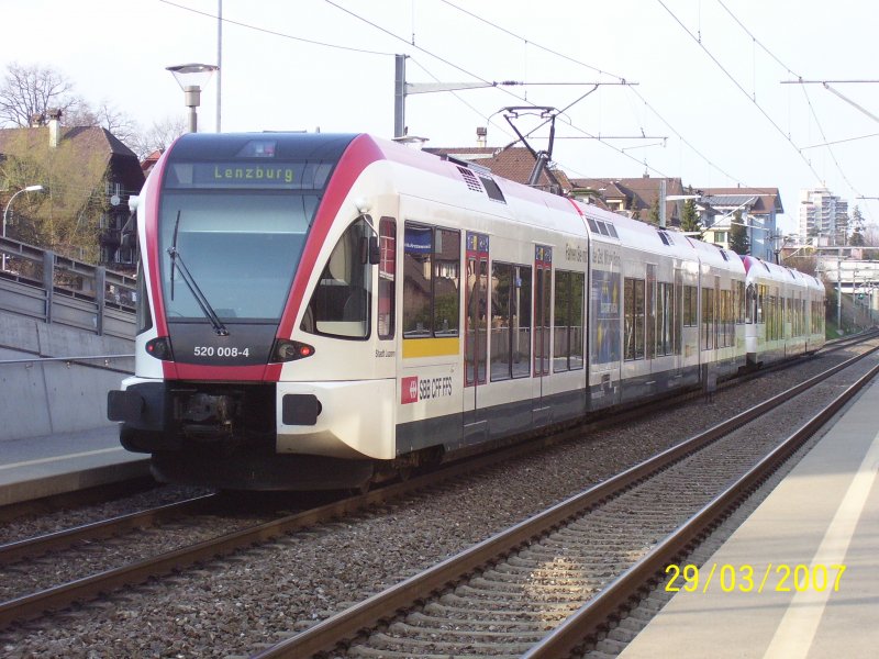 RABe 520 008-4  Stadt Luzern  unterwegs auf der Luzerner S-Bahnlinie S9 Nach Hochdorf im Haltepunkt Emmenbrcke Gersag