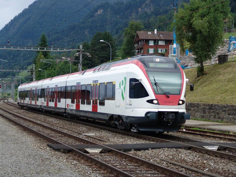 RABe 521 001-8 am 9.7.05 in Immensee. 