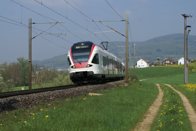 RABe 521 007-5 fhrt am 21.4.09 von Gelterkinden Richtung Tecknau.