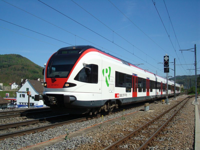 RABe 521 027 kurz vor Liestal am 26.04.2008