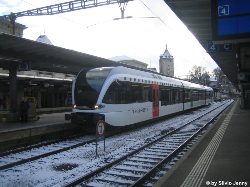 RABe 526 753-9 als S8 nach Rorschach am 23.11.08 in Schaffhausen