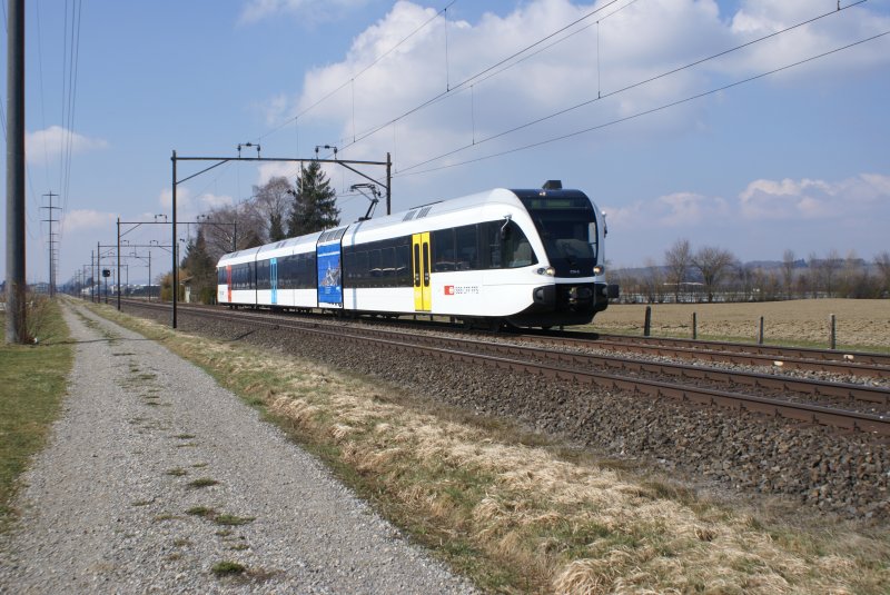 RABe 526 774-5 fhrt am 21.3.09 von Felben-Wellhausen Richtung Httlingen-Mettendorf.
