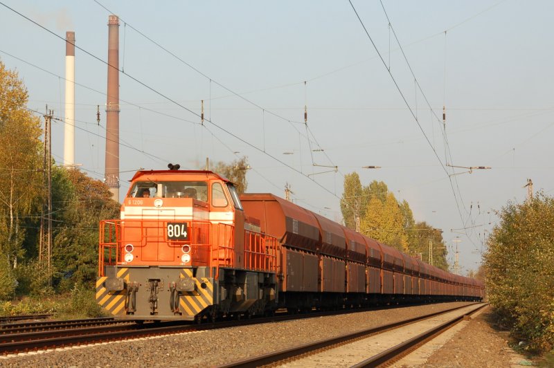 RAG 804 mit Kohlewagenzug in Datteln am 15.10.2007.