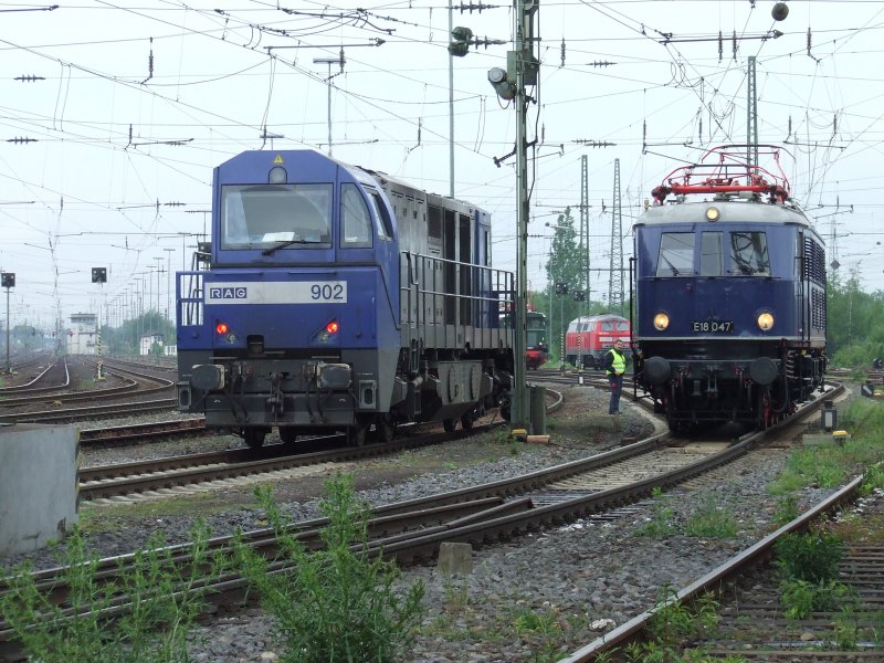 RAG 902 und E18 047 am 19.5.2007 in Koblenz-Ltzel