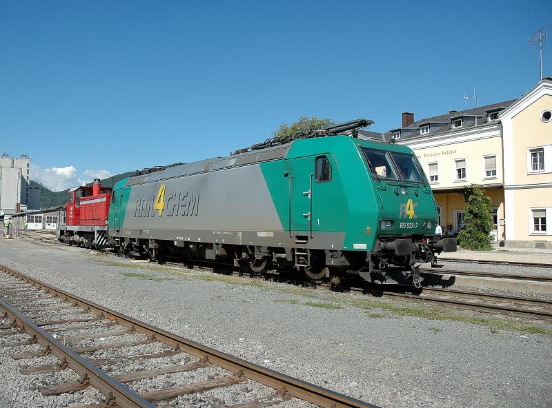 Rail4Chem 185 533 wird am 9.8.2005 vom Graz-Kflacherbahnhof auf den Grazer Hauptbahnhof berstellt. Sie wird den LTE lzug 95286 Richutung Passau bespannen.
