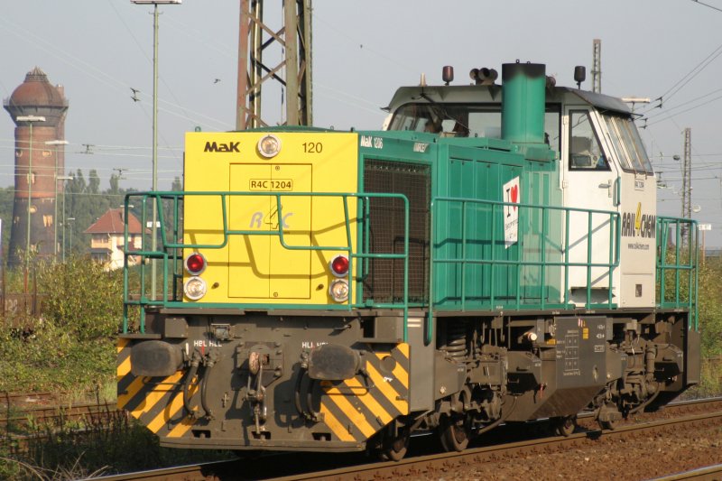 Rail4Chem Lok 1204 durchfhrt Duisburg-Bissingheim auf dem Weg nach Dsseldorf-Rath