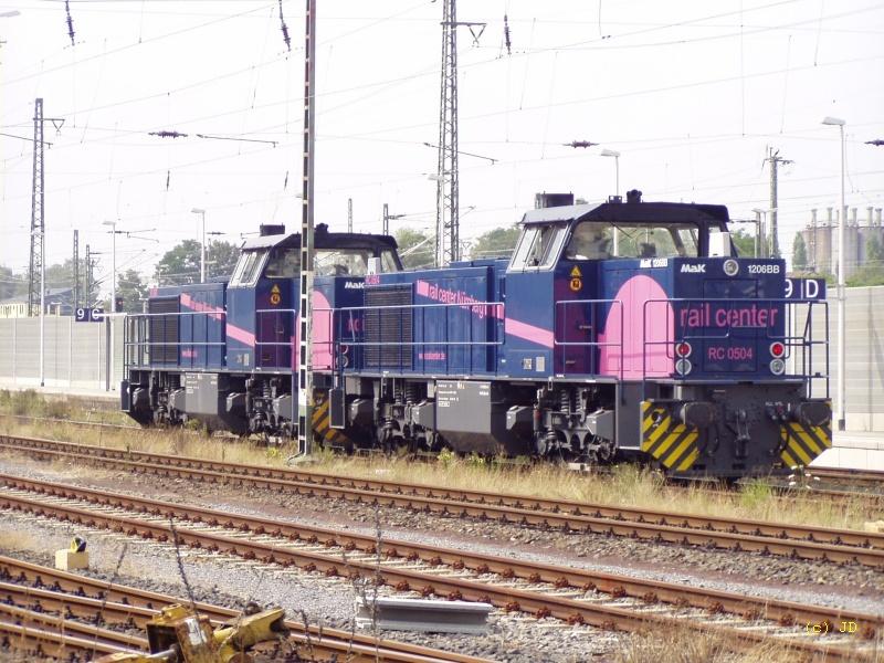 Railcenter RC0504 und RC0502 in Doppeltraktion am 31.7.2004 in Troisdorf Bf