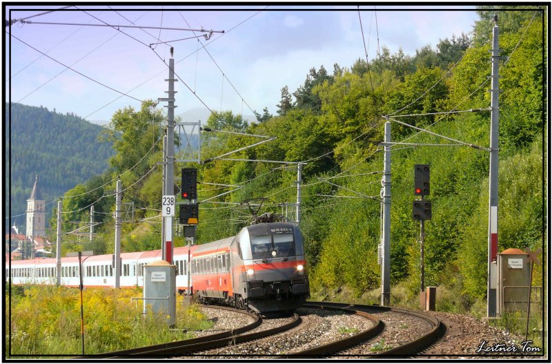 Railjet 1013 035 Spirit of Linz fhrt mit IC 534 WIFI Karriere-Express von Villach nach Wien.
Judenburg 2.9.2007