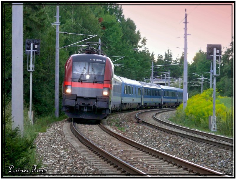 Railjet 1116 200 Spirit of Vienna am EC 530 von Sillian nach Wien durchf�hrt den Murwald bei Zeltweg.
13.08.2007