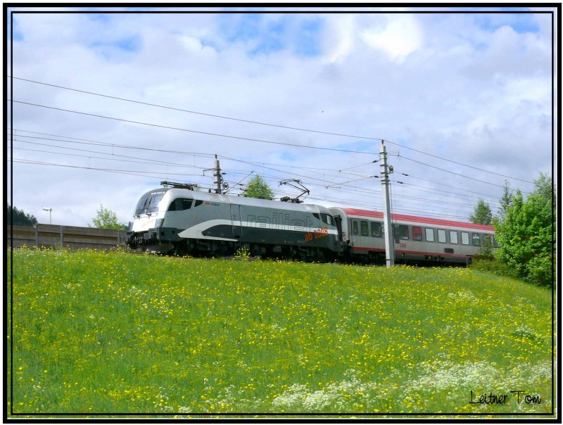 Railjet Silber 1016 034-9 Wifi Karriere-Express fotografiert in der Nhe von Niklasdorf 6.5.2007