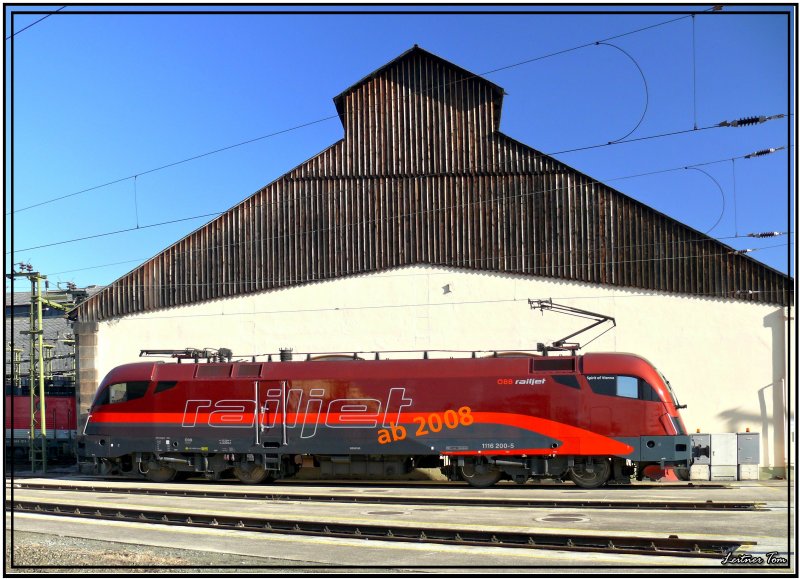 Railjet Taurus 1116 200 Spirit of Vienna steht im Heizhaus Knittelfeld.
13.2.2008