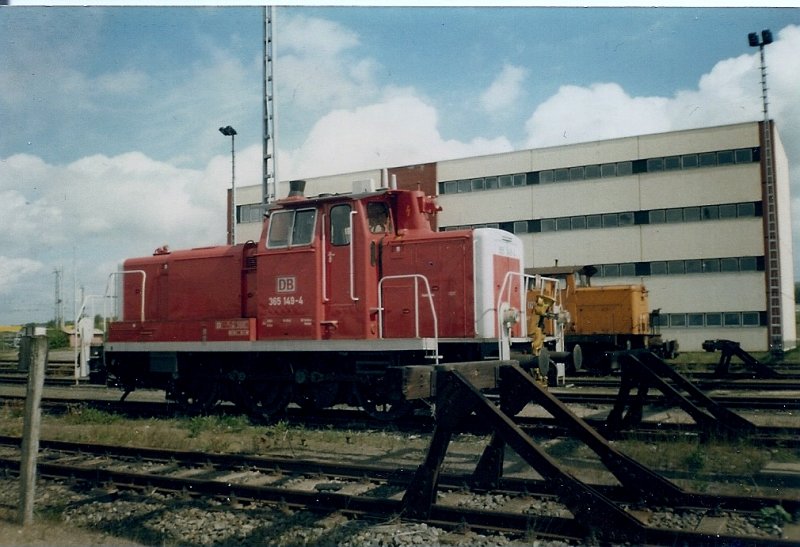 Rangierlok 365 149 im Mai 1997 in der Einsatzstelle Mukran.