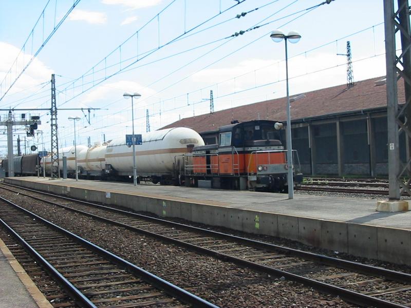 Rangierlok der SNCF Rangiert am 23.8.2005 in Beziers.