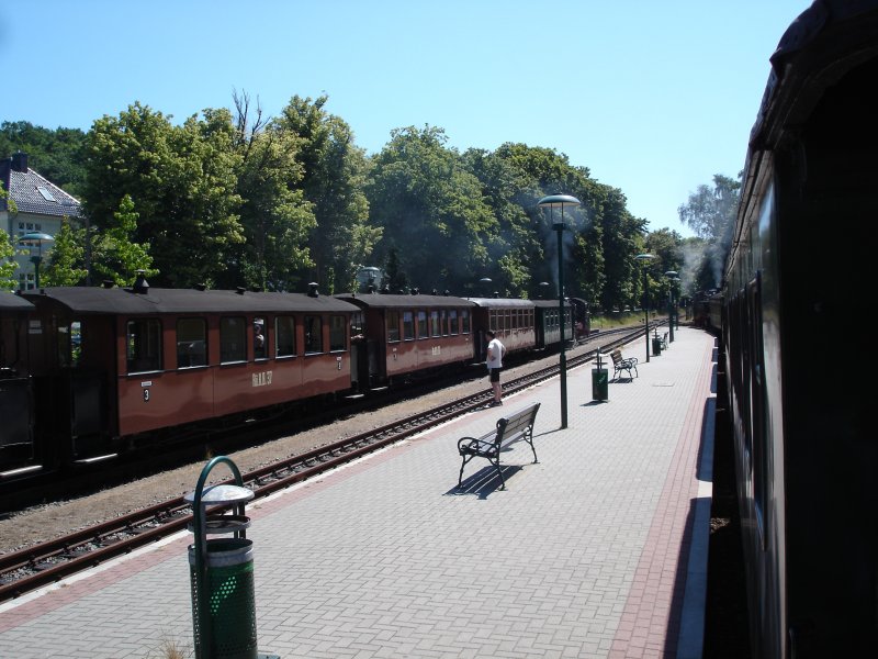  Rasender Roland  Bahnhof Binz/R�gen, Juni 2006