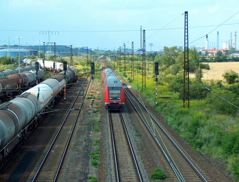 RB 16324 von Halle (S) Hbf nach Eisenach, bei der Einfahrt in Grokorbetha; 08.08.2009