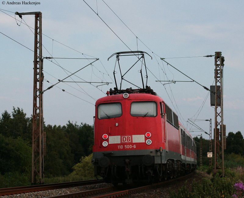 RB 24931 (Bremerhaven-Lehe-Bremen Hbf) mit Schublok 110 500-6 bei Loxstedt 20.8.09