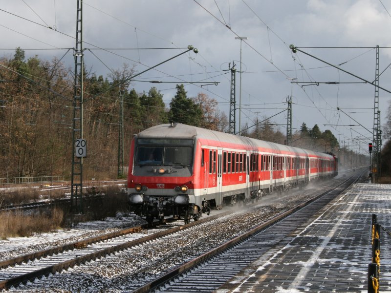 RB 30022 am 22.11.2008 im Bahnhof Haar (bei Mnchen).