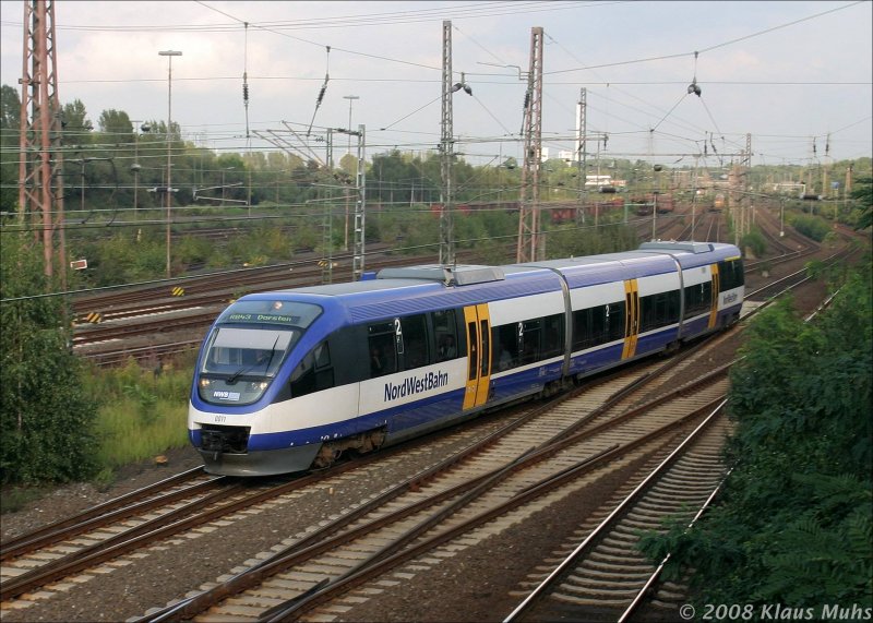RB 43 von Dortmund nach Dorsten kurz hinter dem HP Gelsenkirche-Zoo, NWB VT0011. 10.09.2008 