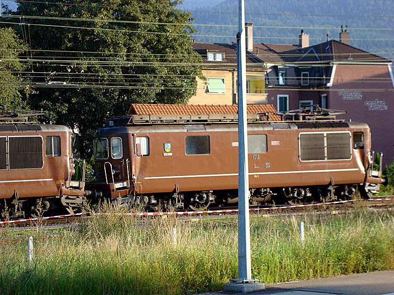 RB Biel, Ostseite. Unfall mit 2x2 Re 425 der BLS vom 04. Aug. 2007. Im Bild Nr. 175. Meine Mutter bat mich, ihr Bild vom 05. Aug. 2007 hochzuladen.