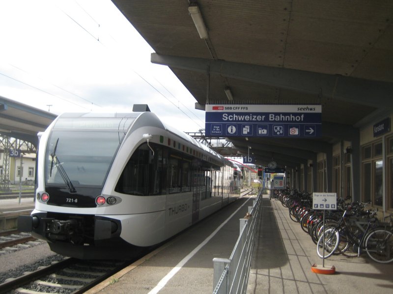 RB nach Weinfelden im Schweizer Bahnhof Konstanz.
19.April 2008