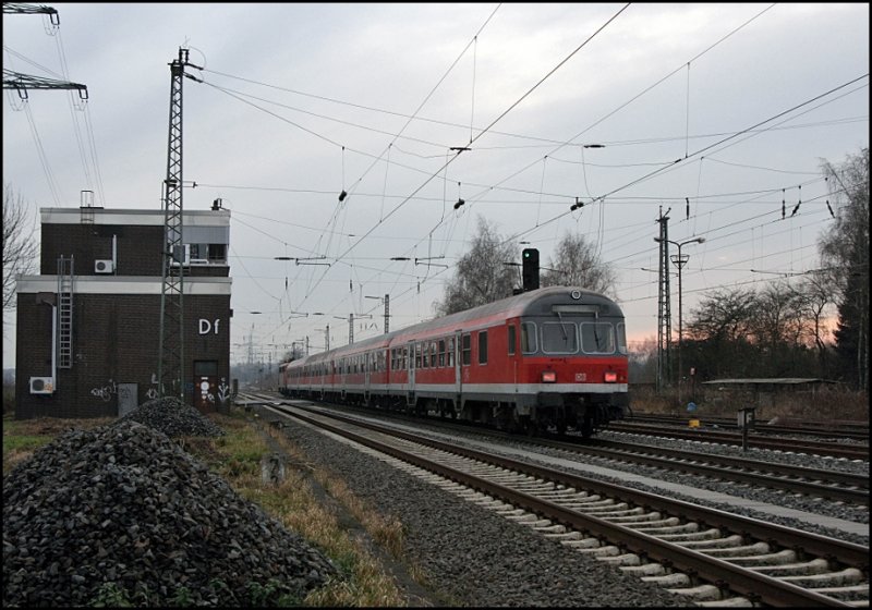 RB50  DER L�NER , M�nster(Westf)Hbf - Dortmund Hbf, verl�sst Dortmund-Derne. (01.12.2008)