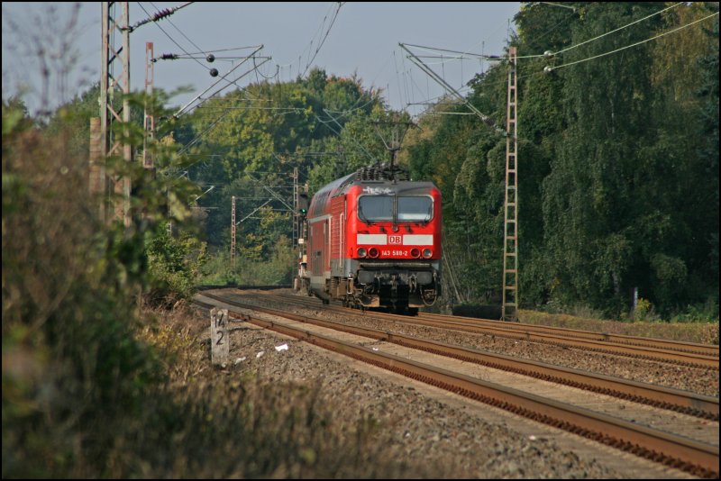 RB56 (RB 39640)  DER ISERLOHNER  geschoben von der 143 588, f�hrt bei Hohenlimburg dem Ziel Hagen Hbf entgegen