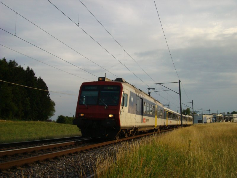 RBDe 560 als Regio Biel-Olten bei Deitingen am 19.06.2007