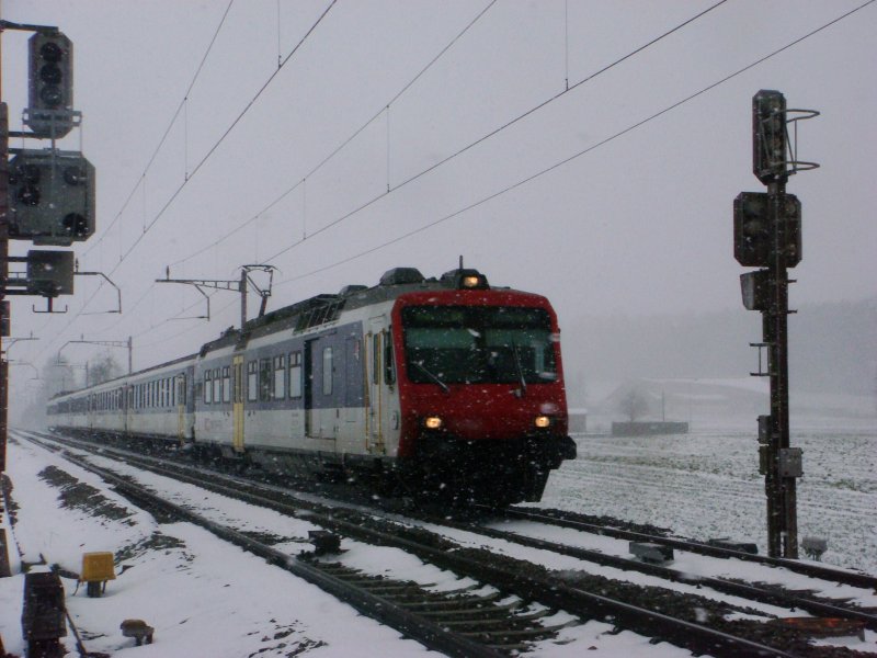 RBDe 560 als Regio nach Rotkreuz bei Muri AG am 25.03.2008