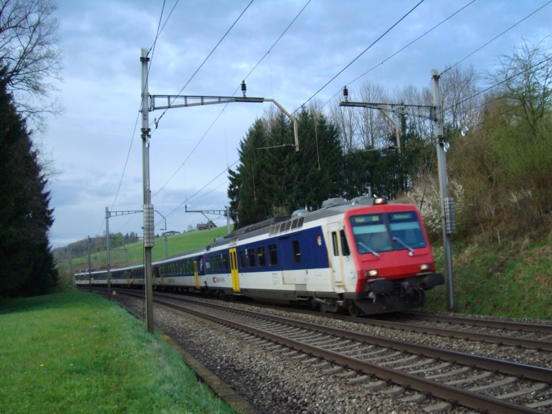 RBDe 560 als Regio nach Rotkreuz am 09.04.2008 zwischen Oberrti und der Endstation.