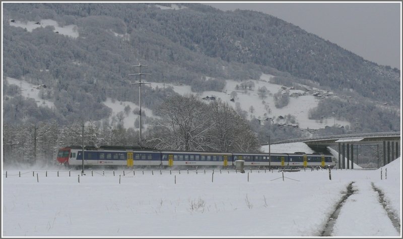RBDe 560 NPZ in der Ebene bei Igis/Zizers. (26.03.2008) 