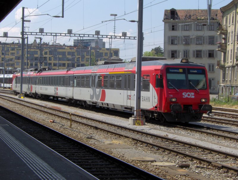 RBDe 560 der SdOstbahn wartet in St.Gallen auf die nchsten Aufgaben. 
