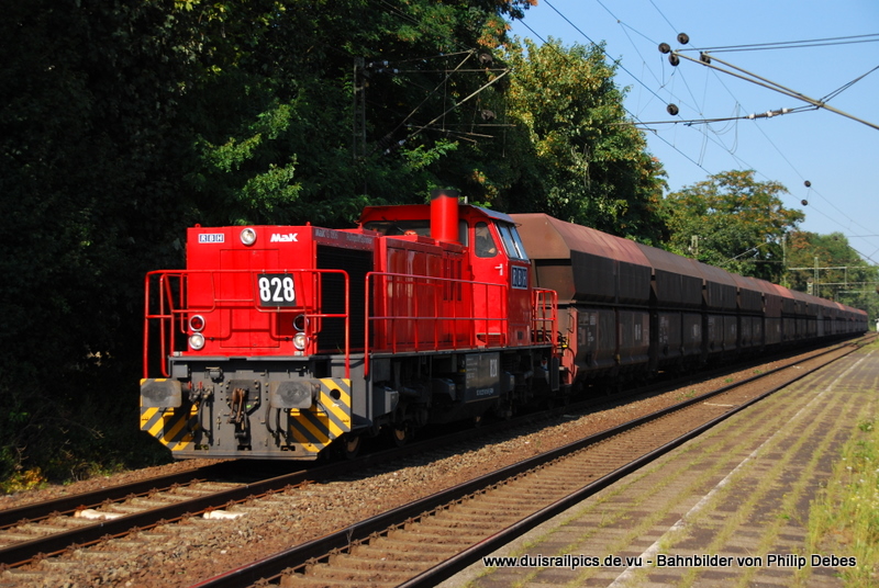 RBH 828 fhrt am 24. August 2009 um 16:19 Uhr mit einem GZ durch Duisburg Rheinhausen