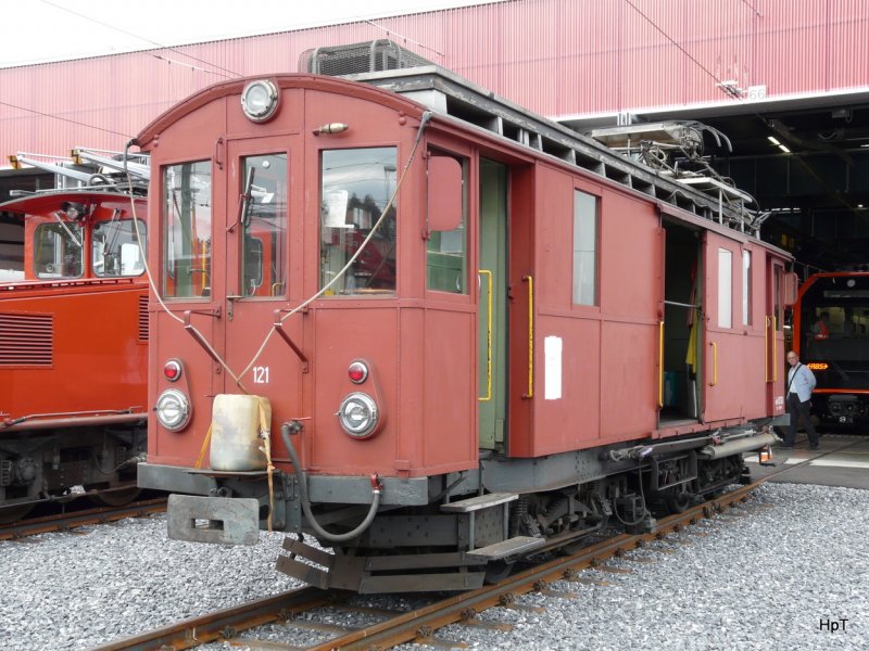 RBS - Dienstfahrzeug Gem 4/4 121 ausgestellt bei der RBS in der Werksttte Worberboden in Worb anlsslich des Tag der offen Tr am 22.08.2009