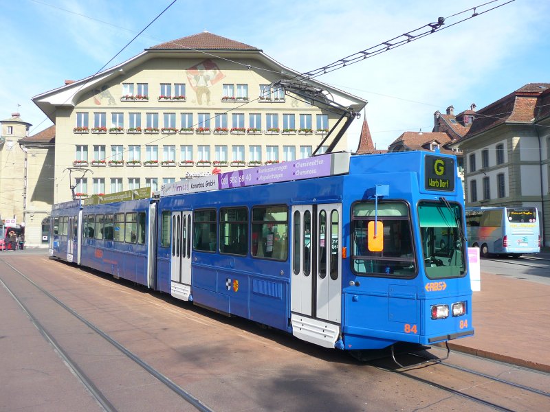 RBS Linie G - Be 4/8  84 im Bern mit Orangen Rckspiegel am 05.10.2008