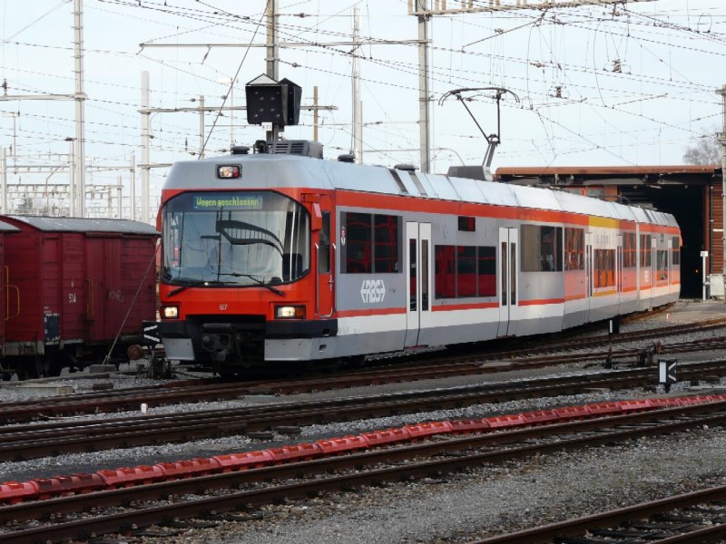 RBS - Triebwagen ABe 4/12 67 beim verlassen des Depots in Solothurn am 27.01.2008